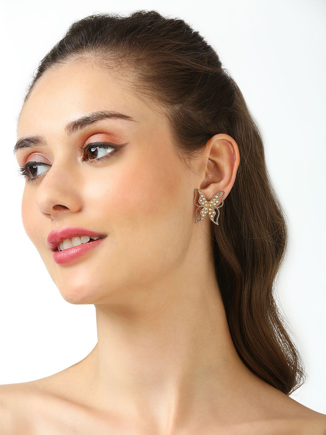 

DressBerry Gold-Toned Contemporary Studs Earrings