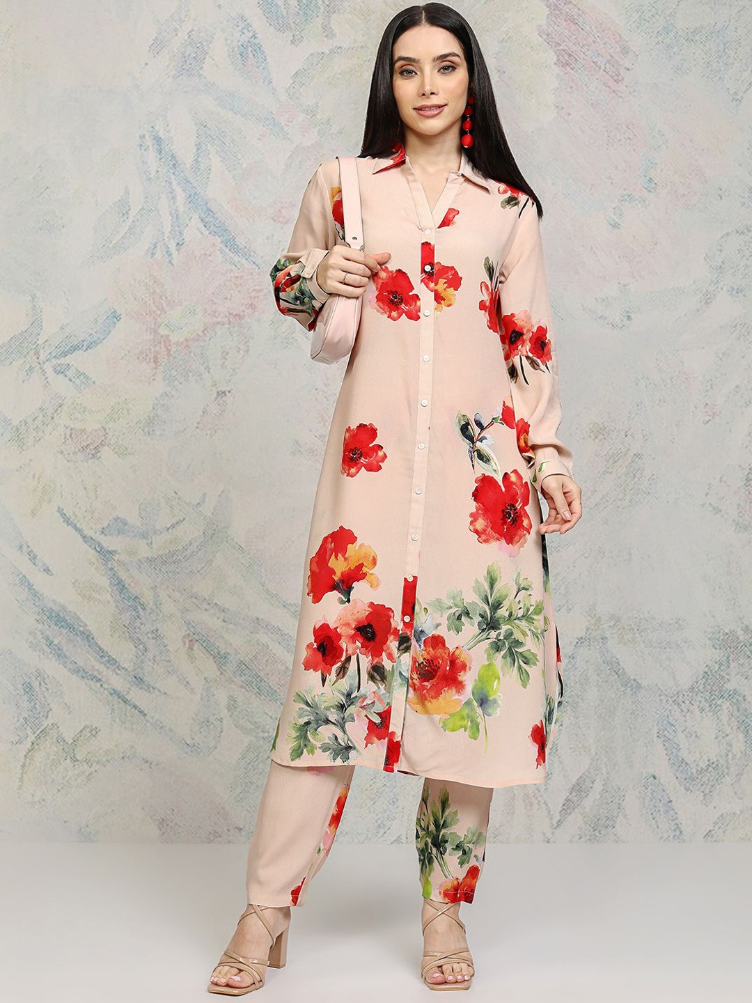 

Vishudh Women Ethnic Motifs Printed Regular Kurta with Trousers, Beige