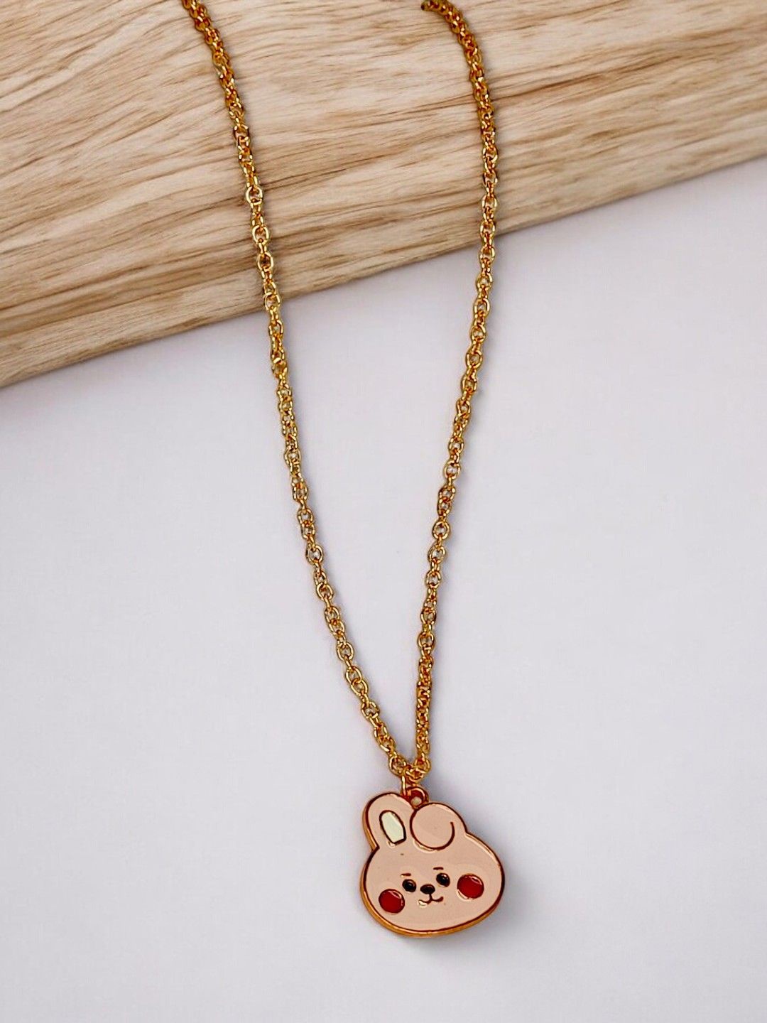 

FEMMIBELLA Gold-Plated Animal Shaped Pendants with Chains