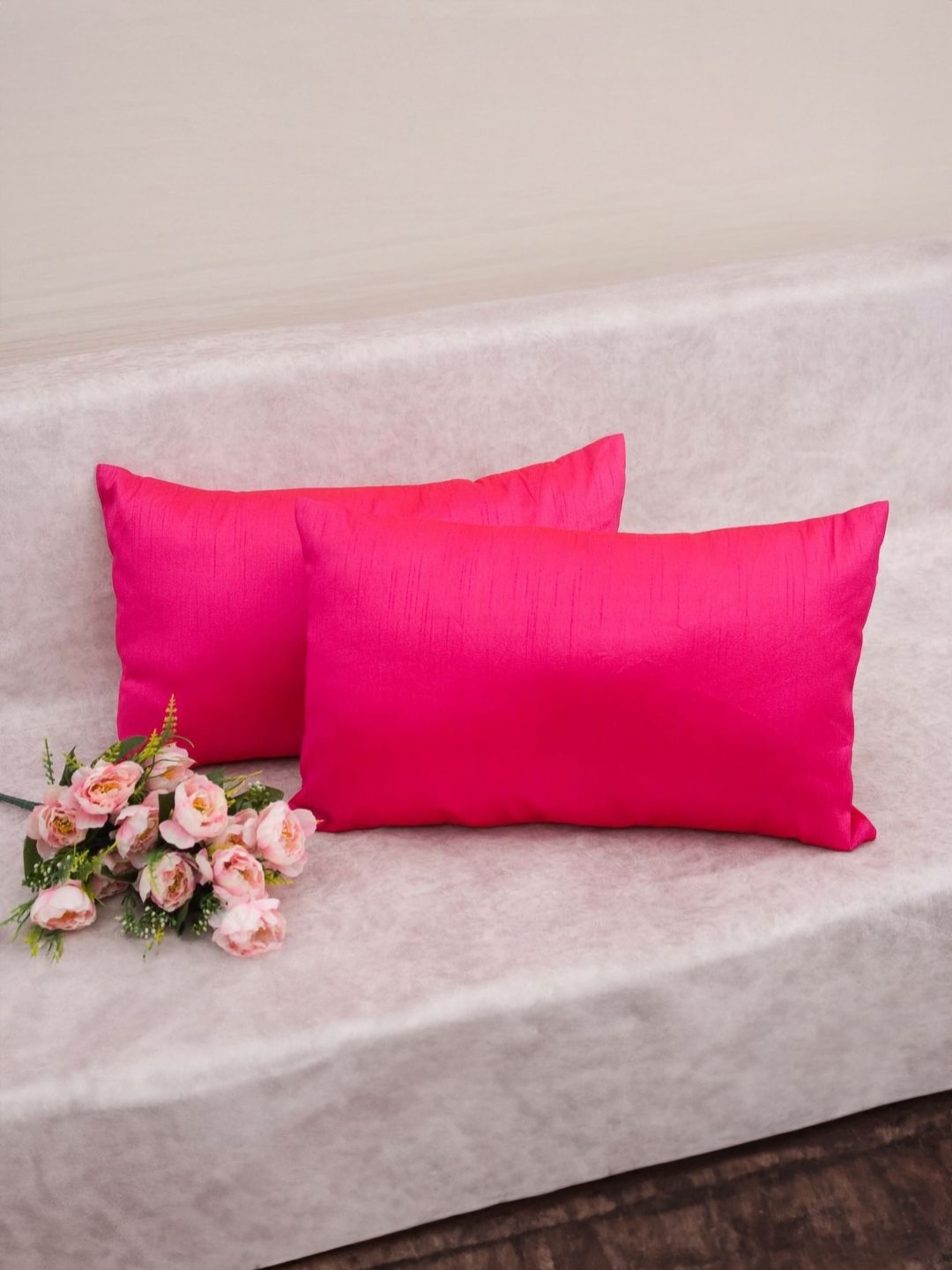 

RoyalDeco Magenta Set of 2 Rectangle Cushion Covers