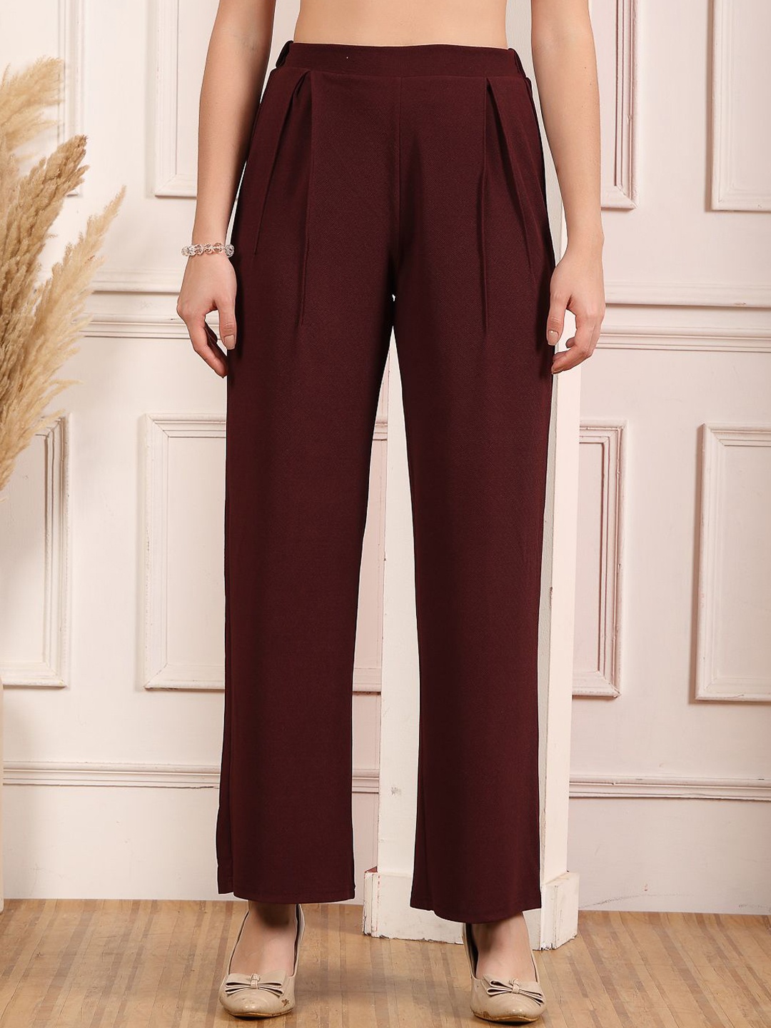

aayu Women Relaxed Flared High-Rise Easy Wash Pleated Trousers, Burgundy