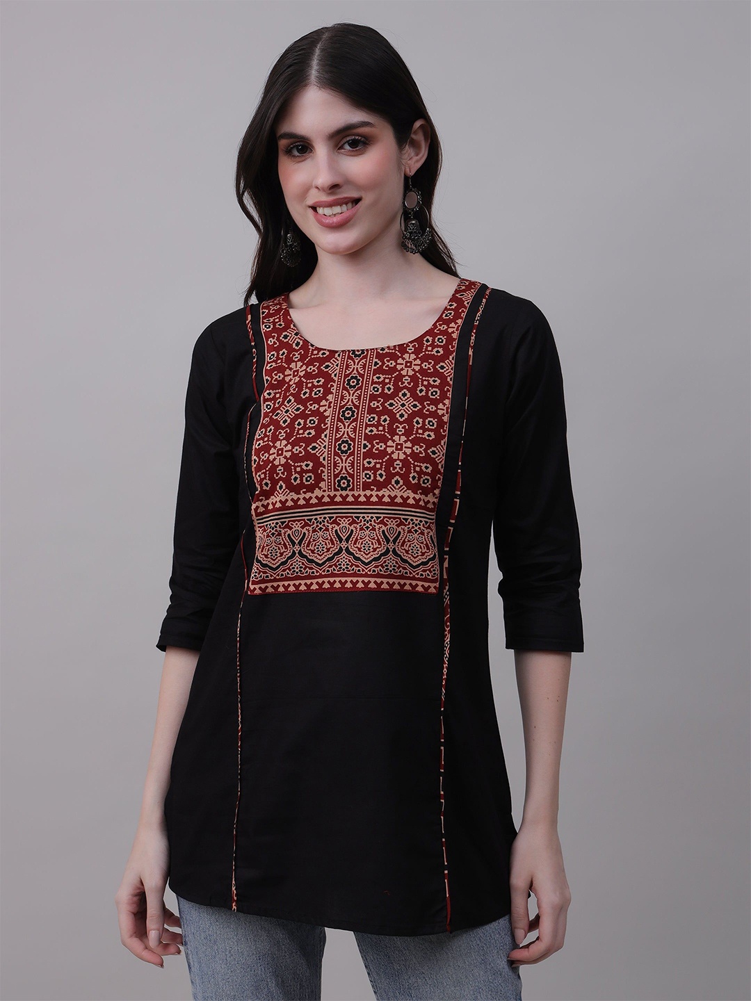 

STUNICS Women Tribal Women Printed Top, Black