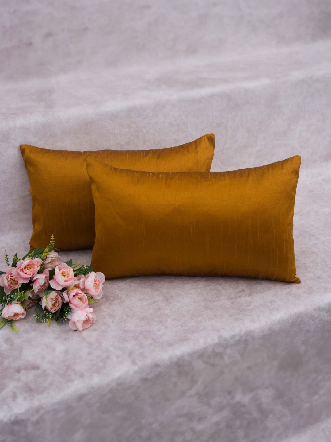 

RoyalDeco Rust Set of 2 Rectangle Cushion Covers