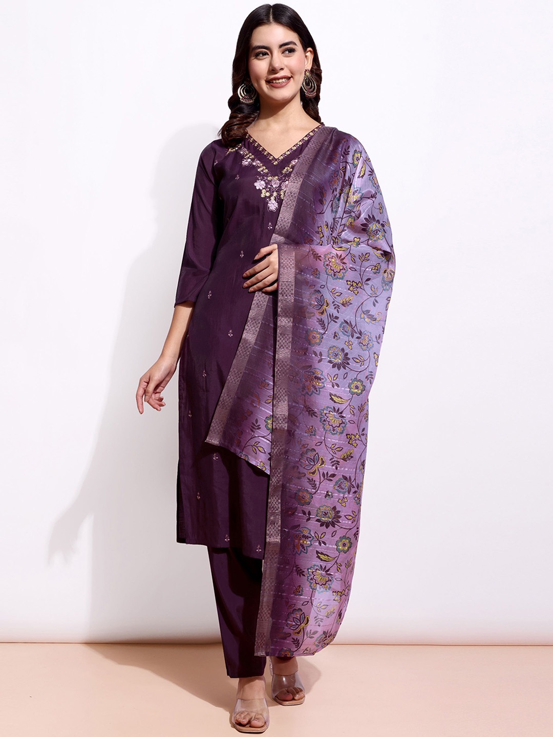 

GLORYANCE Women Floral Embroidered Regular Sequinned Pure Silk Kurta with Trousers & With Dupatta, Lavender