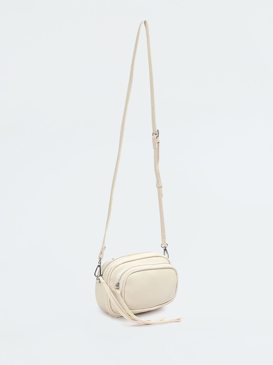 

max PU Structured Handheld Bag with Fringed, Off white