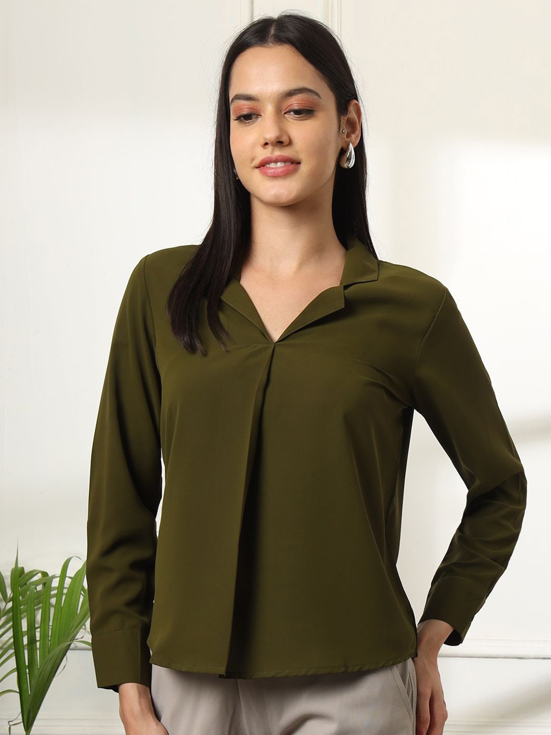 

FITHUB Women Cotton Cuban Collar Shirt Style Top, Olive