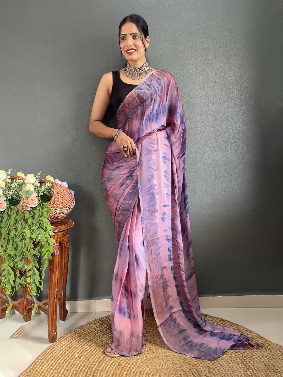 

KALINI Tie and Dye Pure Chiffon Ready to Wear Jamdani Saree, Purple