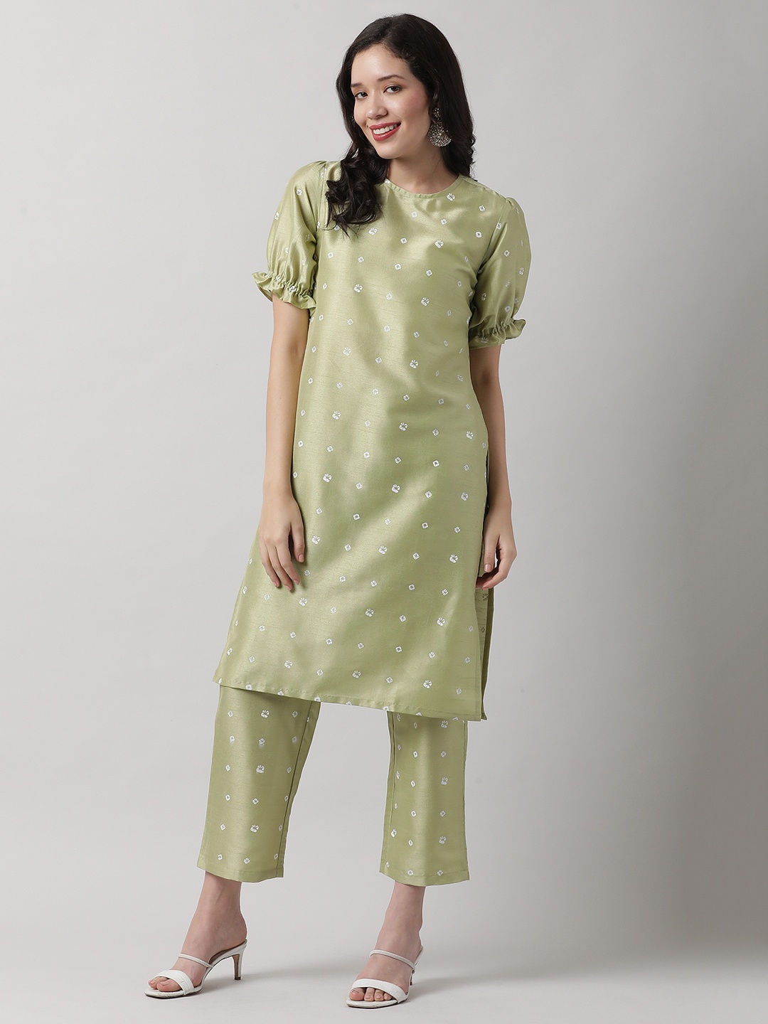 

Saaki Women Printed Regular Kurta with Trousers, Green