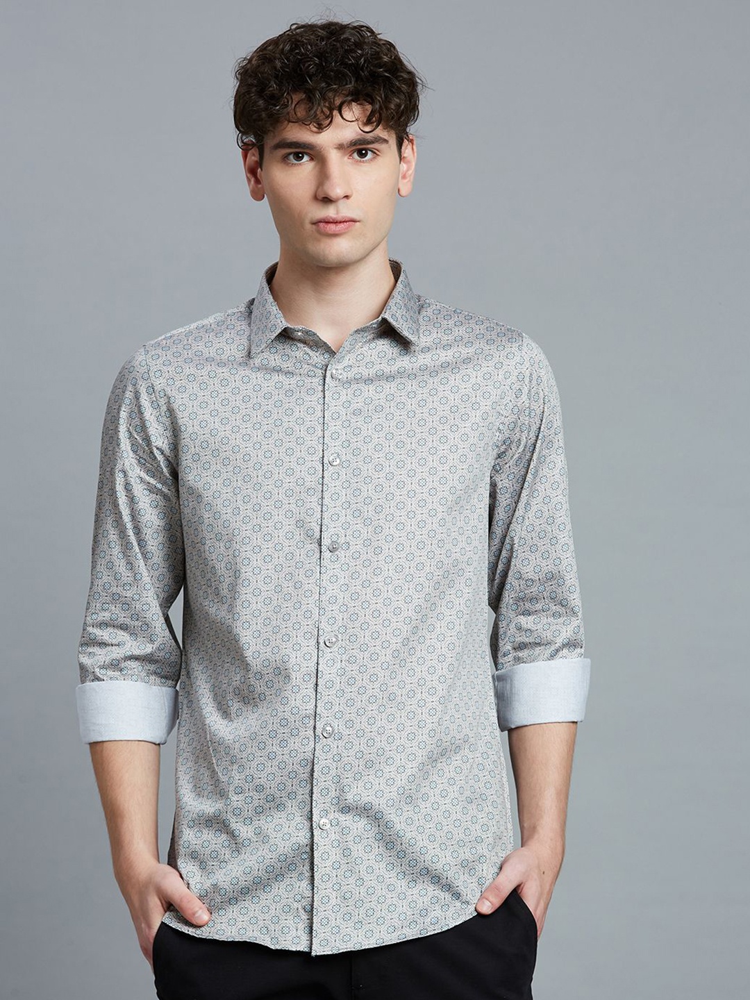 

Reid & Taylor Men Slim Fit Opaque Printed Casual Shirt, Sea green
