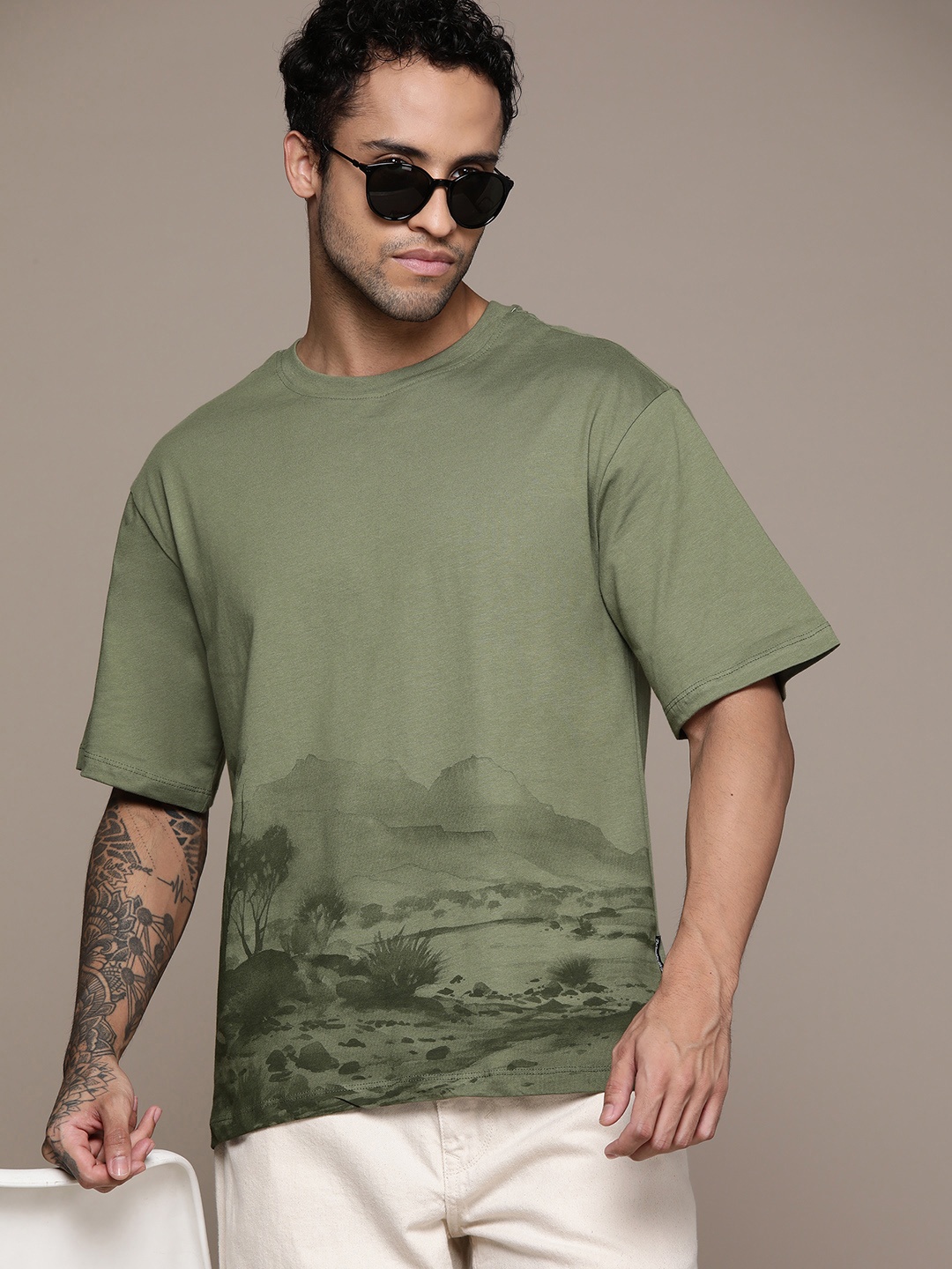 

The Roadster Lifestyle Co. Printed Relaxed Fit Pure Cotton T-shirt, Olive