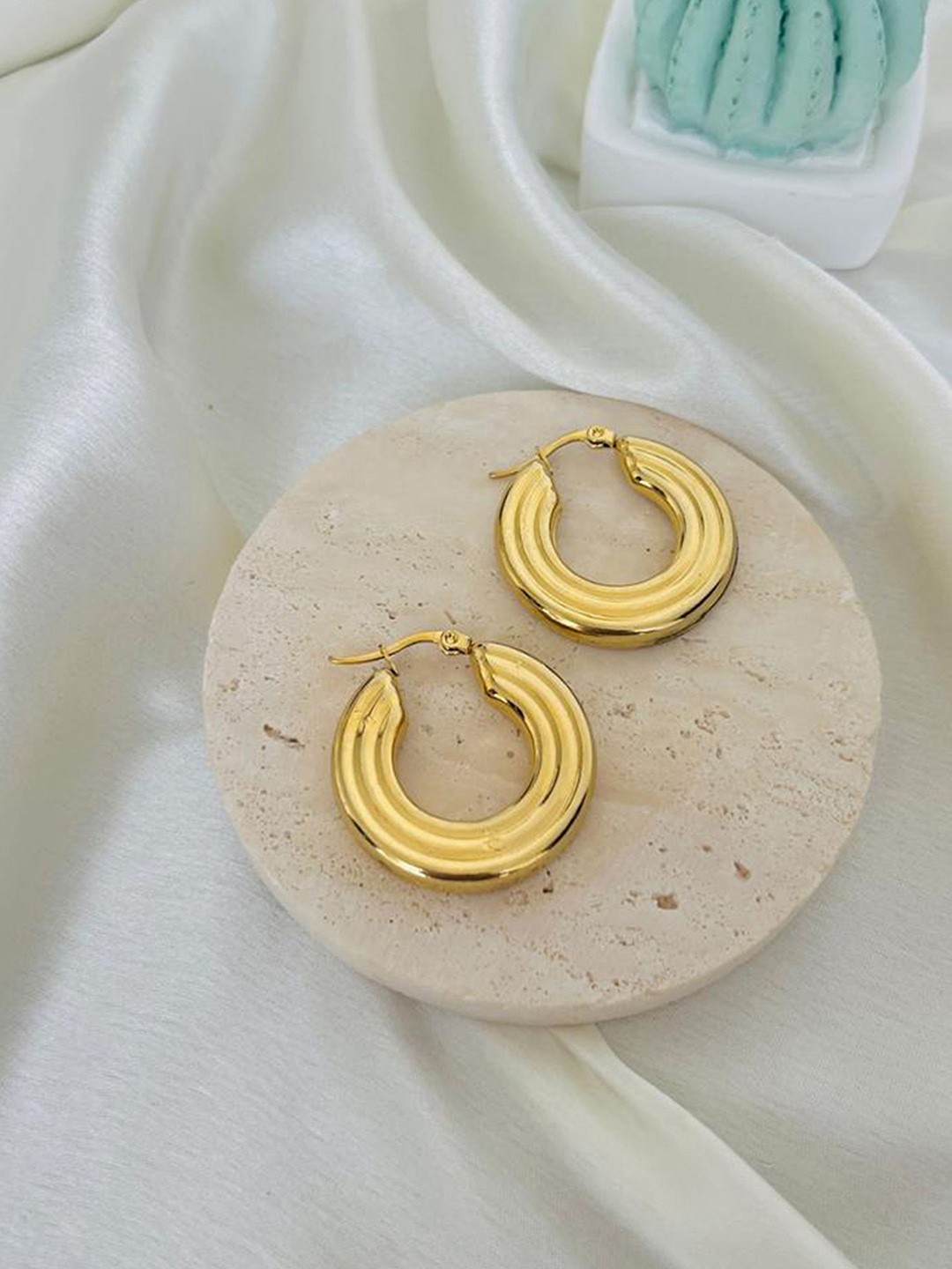 

The Cacti Store Contemporary Studs Earrings, Gold