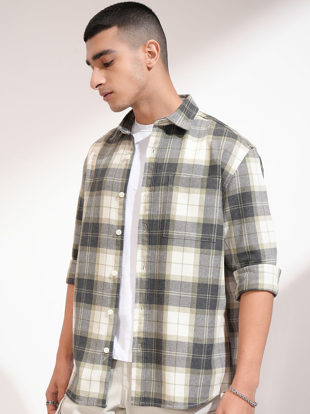 

HIGHLANDER Men Opaque Checked Casual Shirt, Grey
