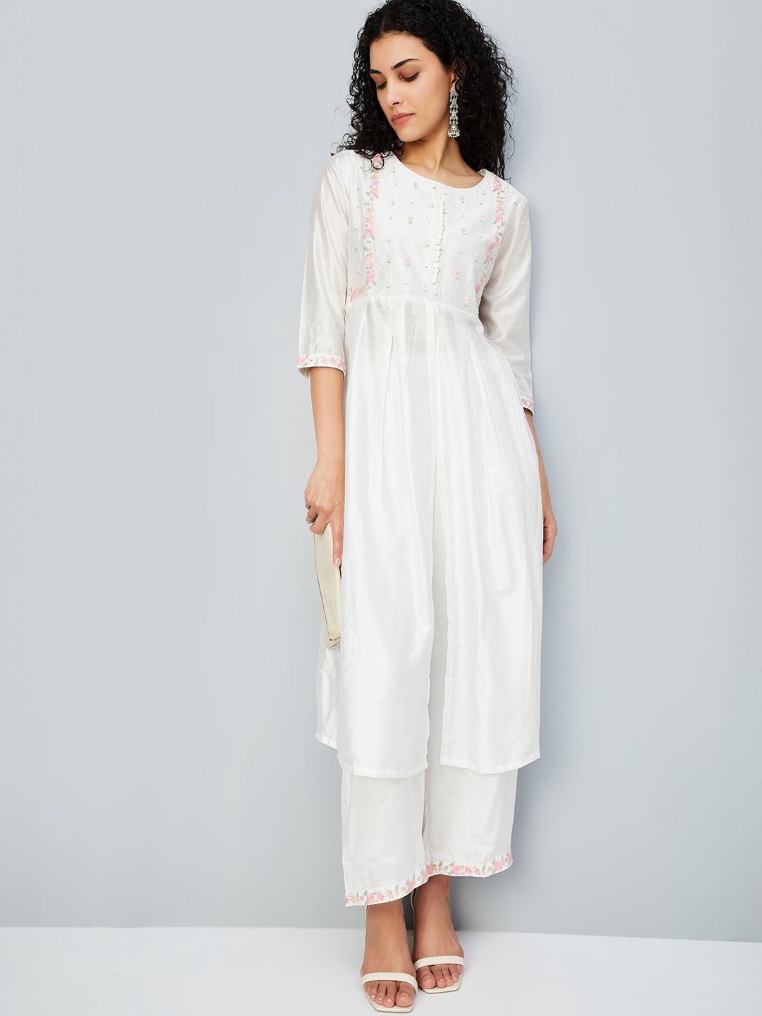 

max Women Embroidered Regular Kurta with Palazzos, Off white