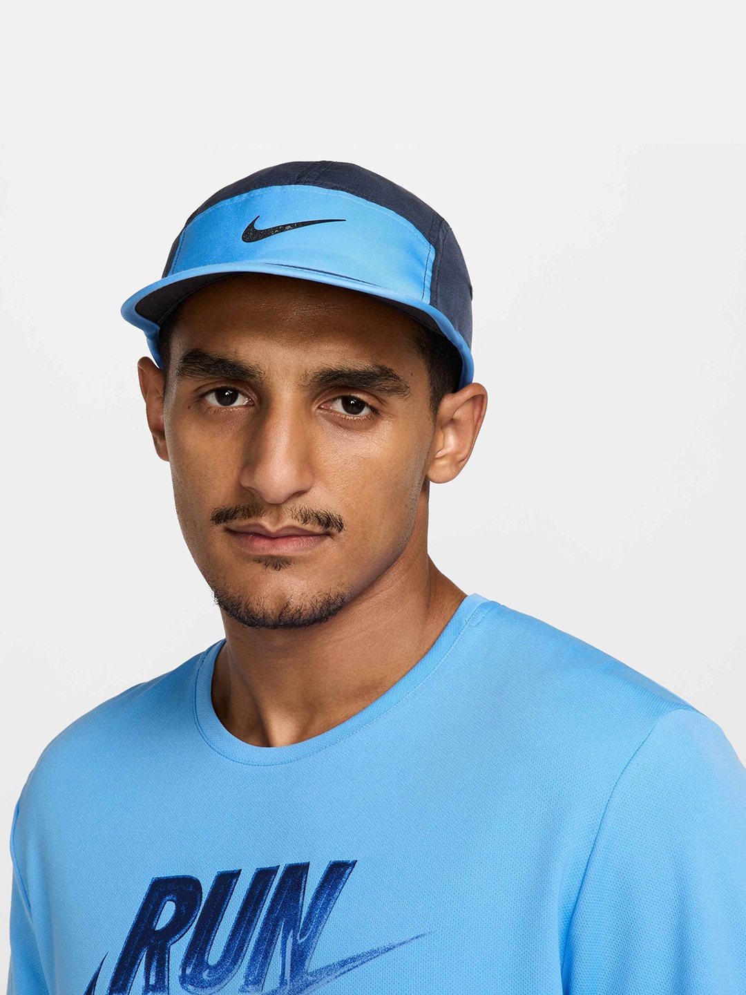 

Nike Unisex Dri-FIT Fly Unstructured Swoosh Cap, Blue