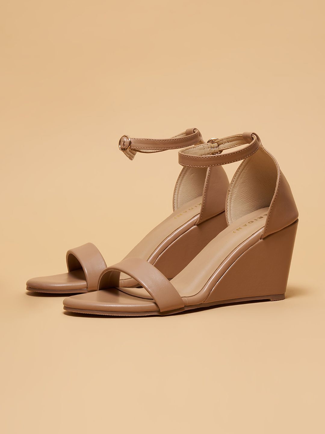 

ERIDANI Sublime Wedge Sandals, Beige