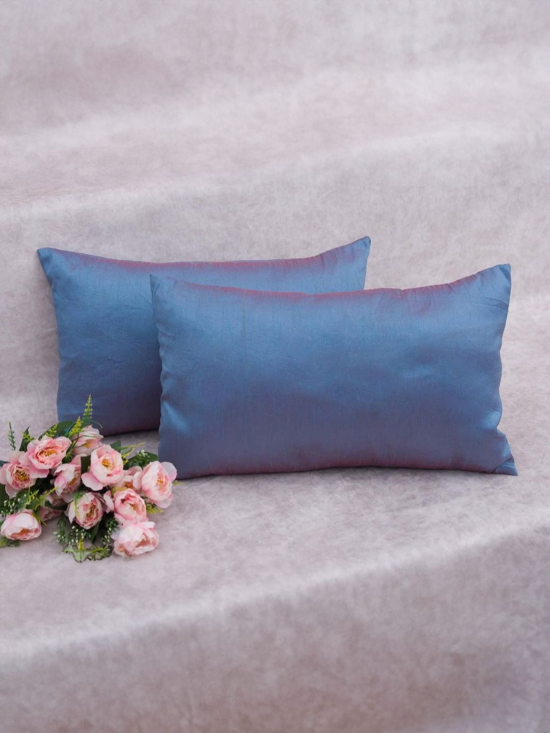 

RoyalDeco Blue Set of 2 Rectangle Cushion Covers