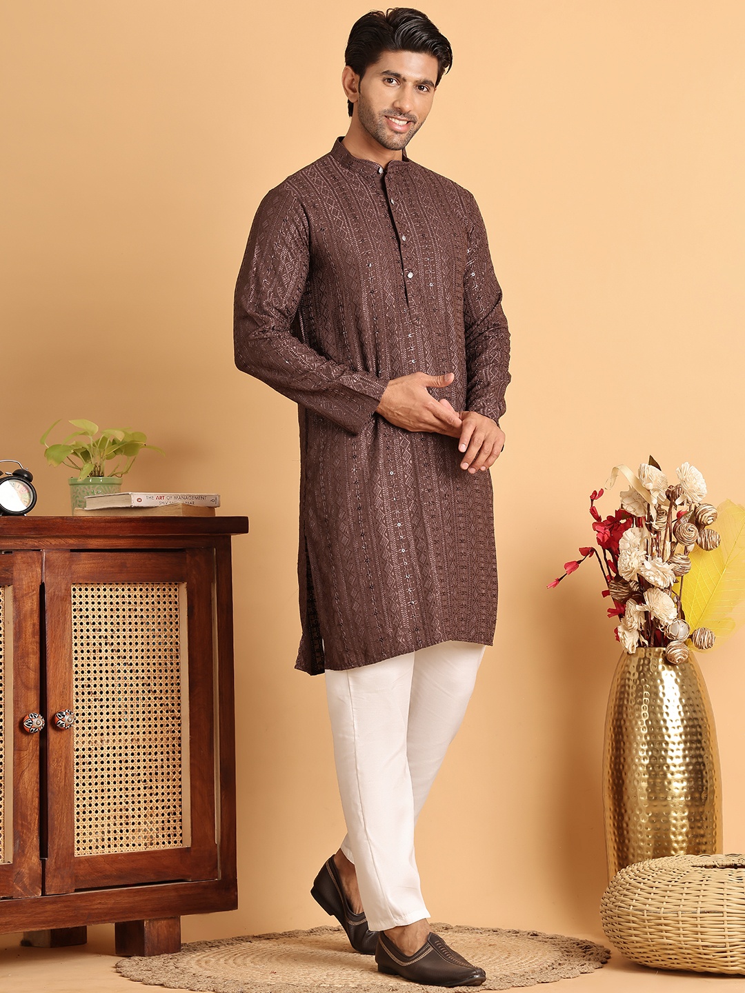 

Jompers Men Embroidered Regular Sequinned Kurta with Pyjamas, Coffee brown