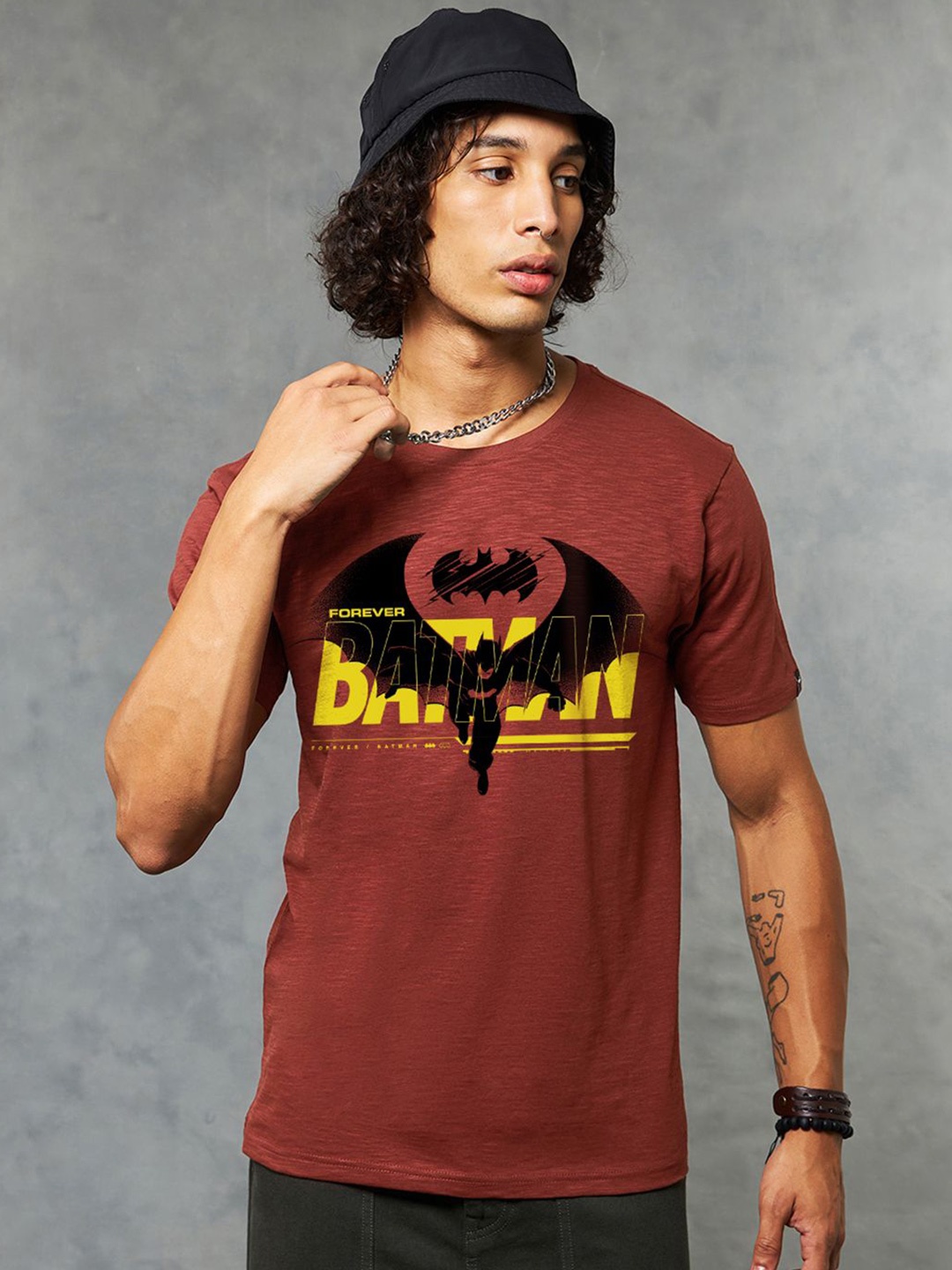 

Bewakoof AIR Men Batman Printed Pure Cotton T-shirt, Red