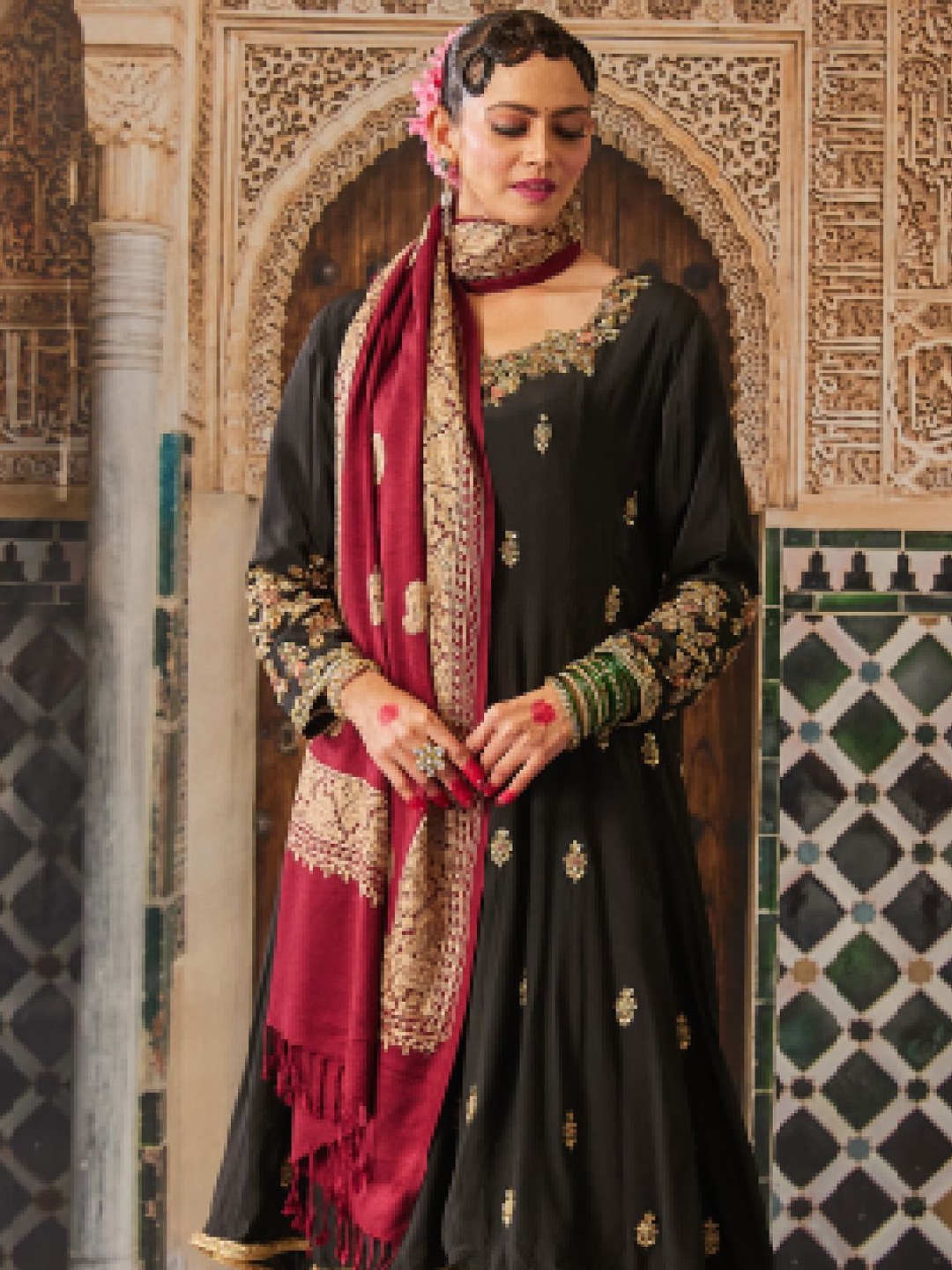 

Pashmoda Women Paisley Embroidered Shawl, Maroon