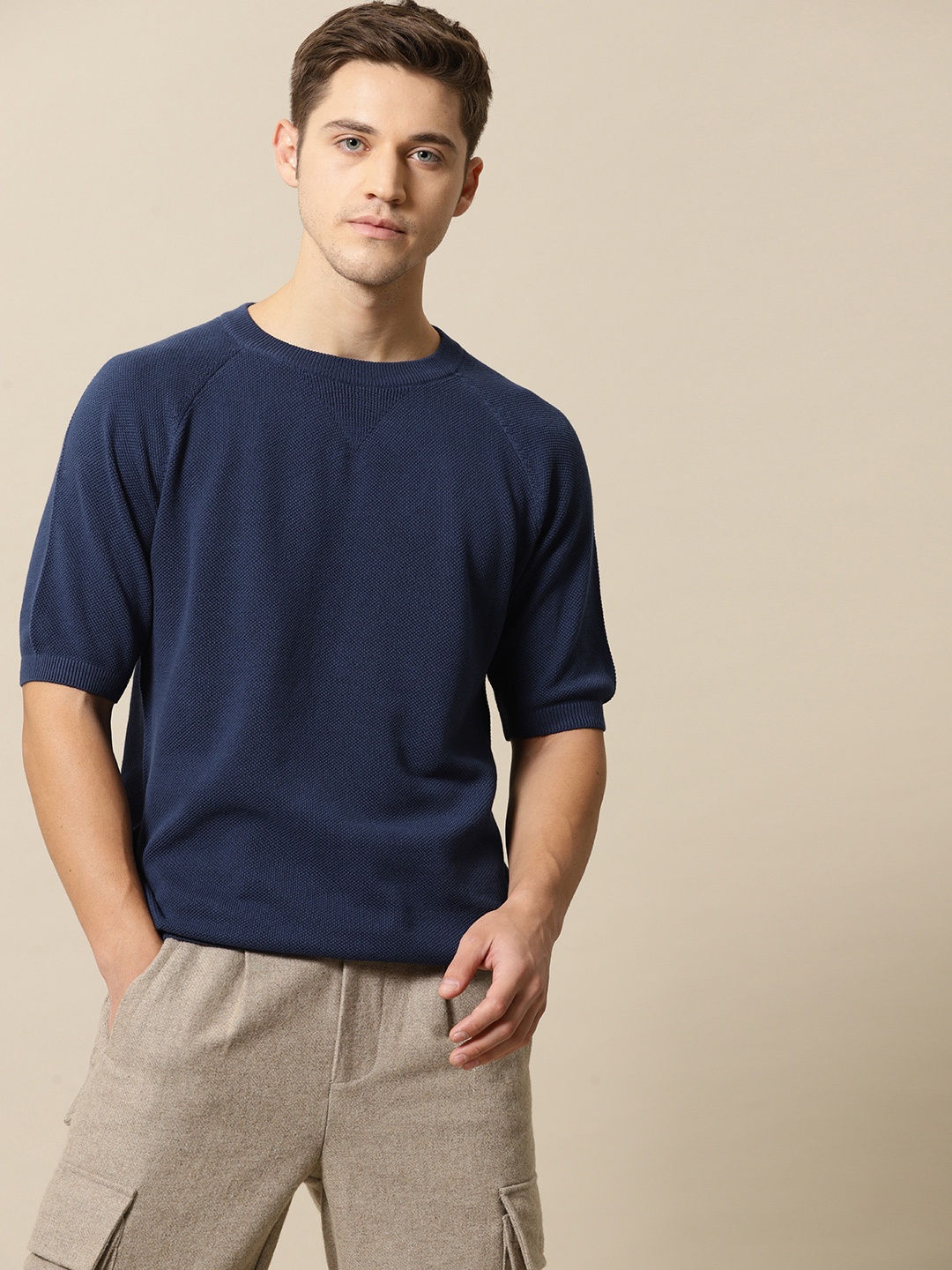 

Mr Bowerbird Men Navy Blue Solid Tailored Fit Round Neck Sweater Pure Cotton T-shirt