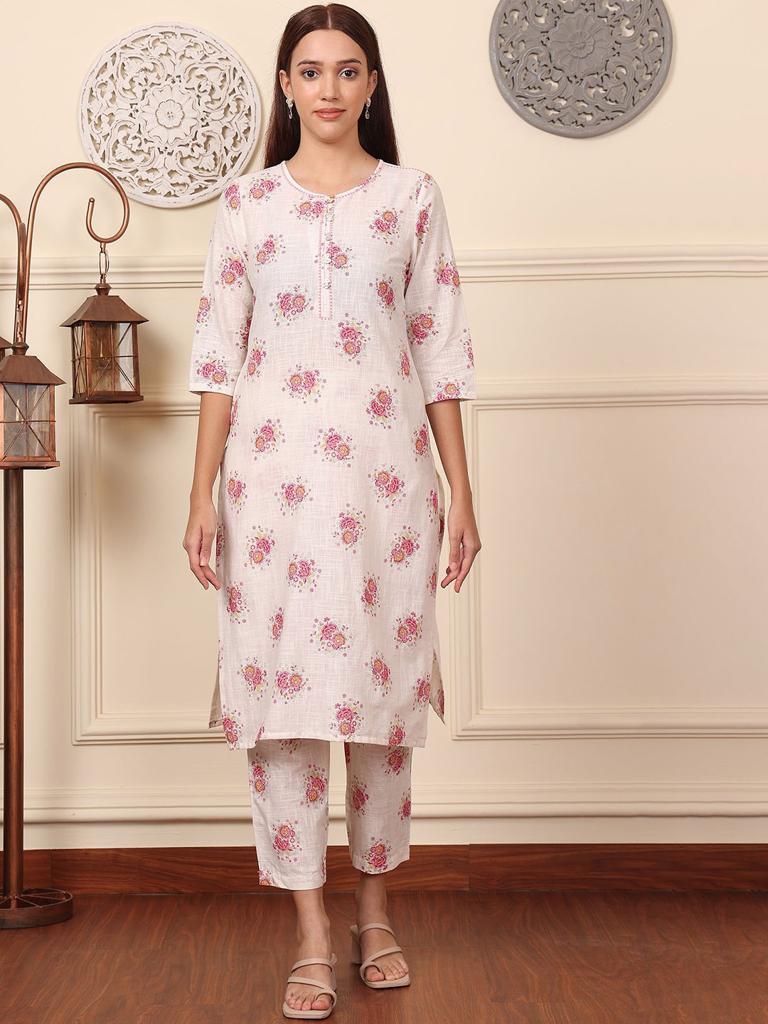 

W Women Floral Printed Regular Pure Cotton Kurta with Trousers, White