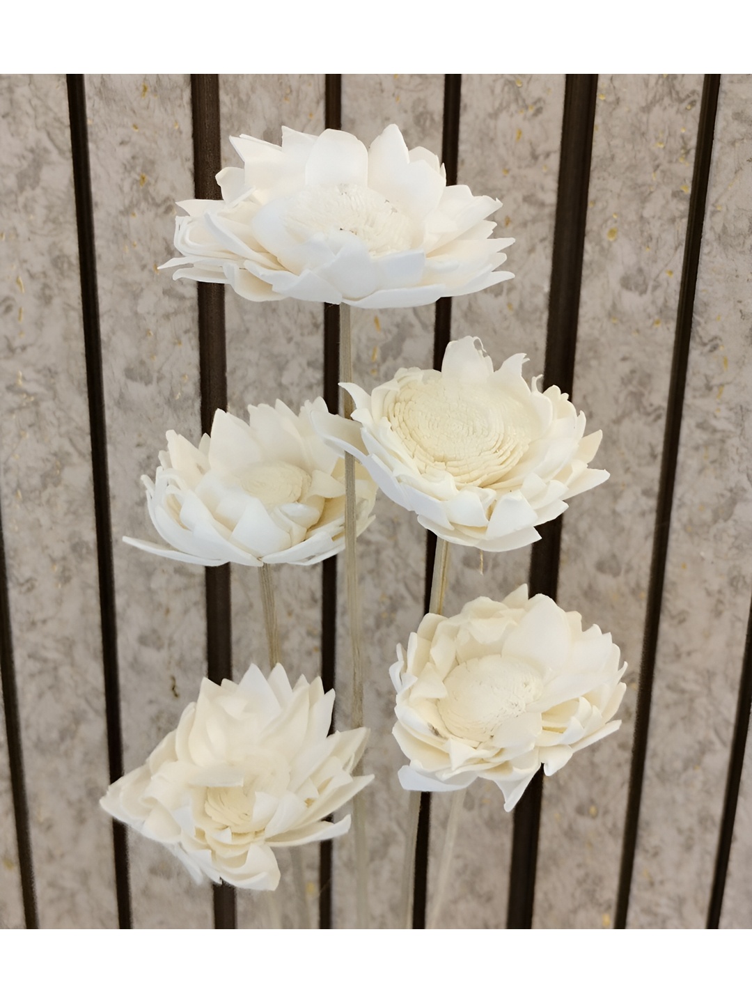 

Myntra Elegant Homes Beige 1 Bunch Daffodil Artificial Flower