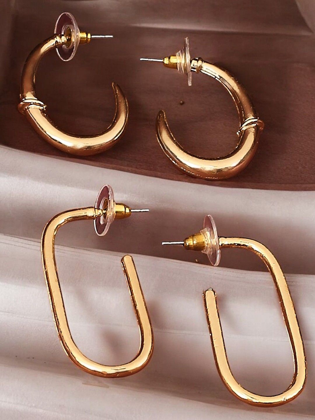 

DressBerry Pack of 2 Gold-Toned Geometric Hoop Earrings