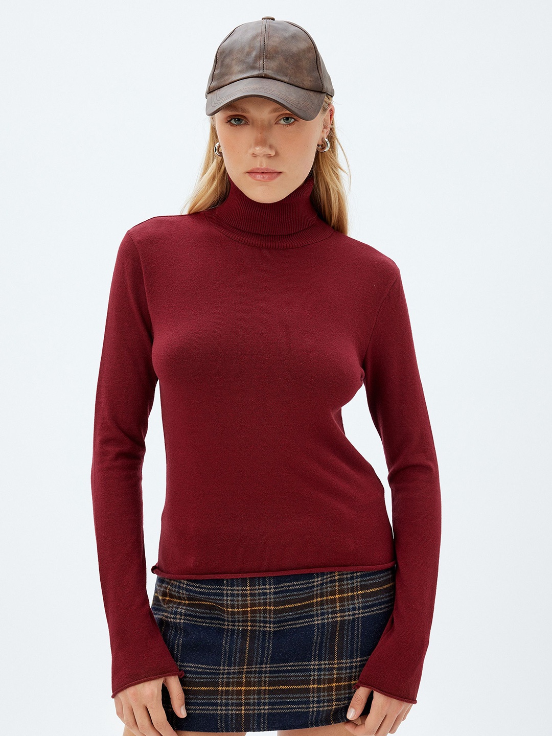 

Koton Women Turtle Neck Pullover Sweater, Maroon