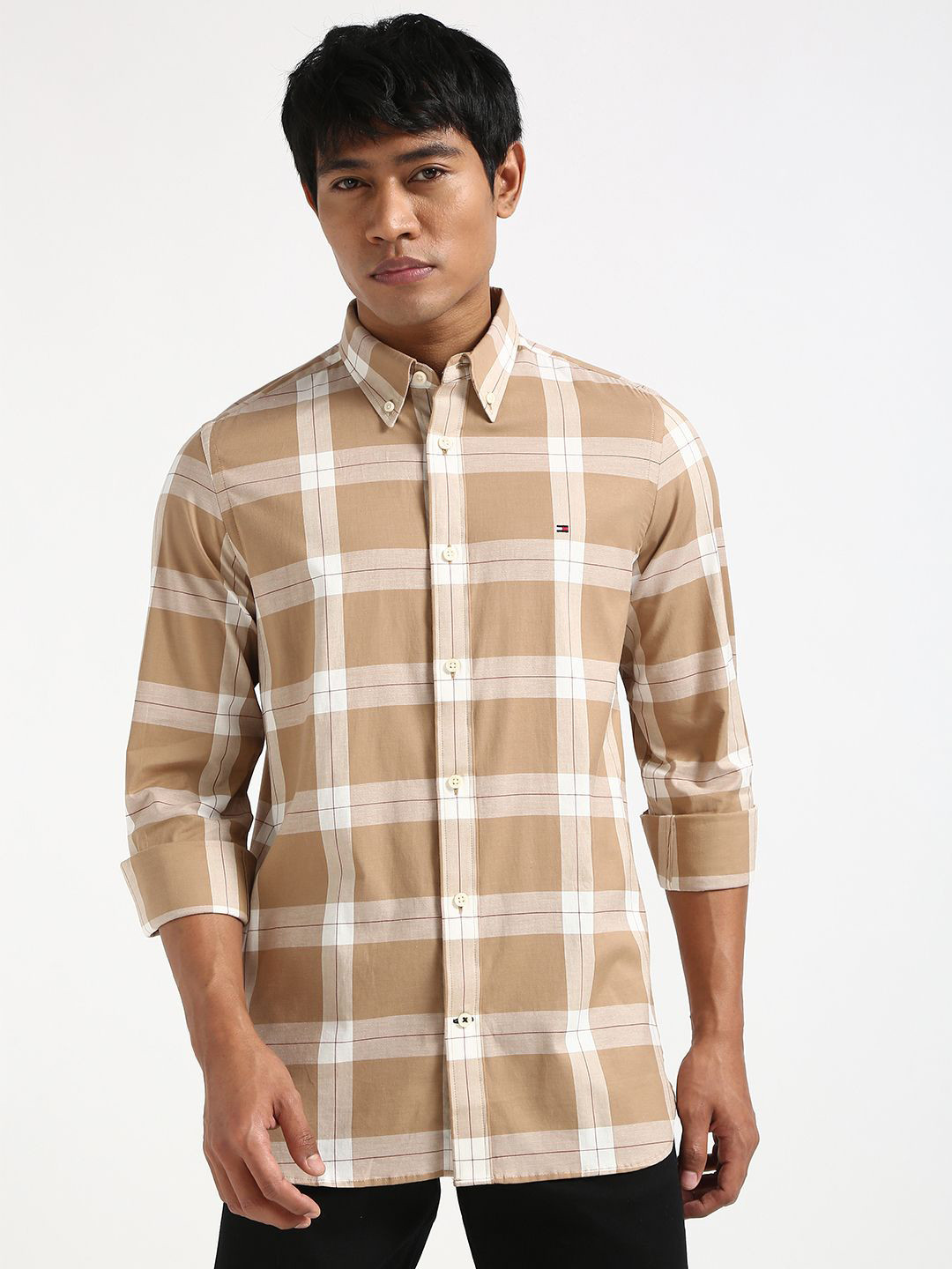 

Tommy Hilfiger Men Slim Fit Opaque Checked Casual Shirt, Brown