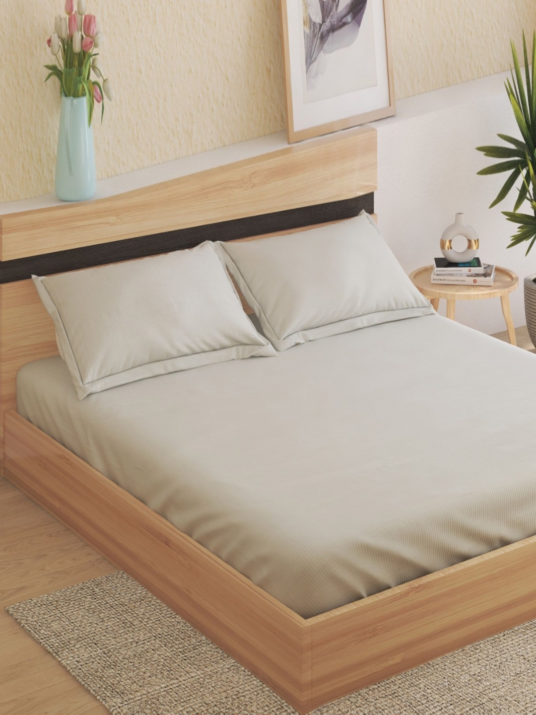 

Home Centre Modern Radiance Off White 300 TC Cotton King Bedsheet Set-2.74 m x 2.74 m