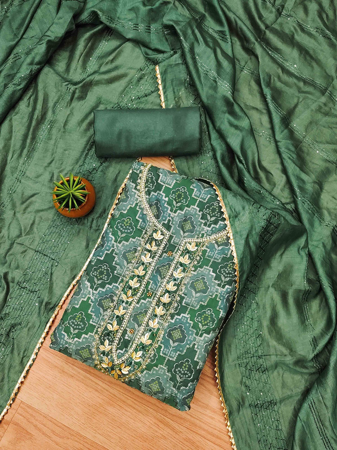 

KIMISHA Embellished Organza Unstitched Dress Material, Green