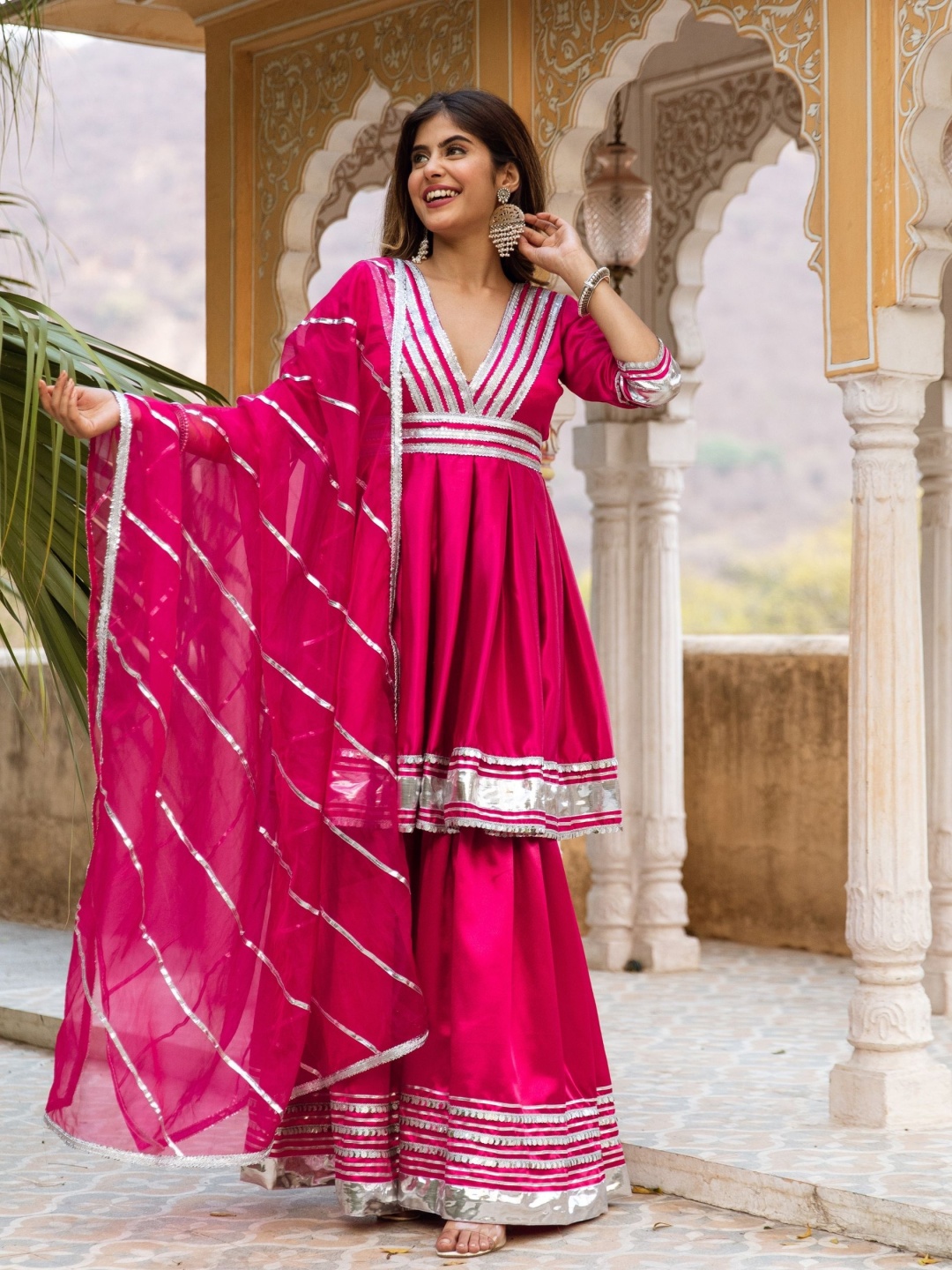 

ASHEERA Women Regular Gotta Patti Kurta with Sharara & With Dupatta, Pink