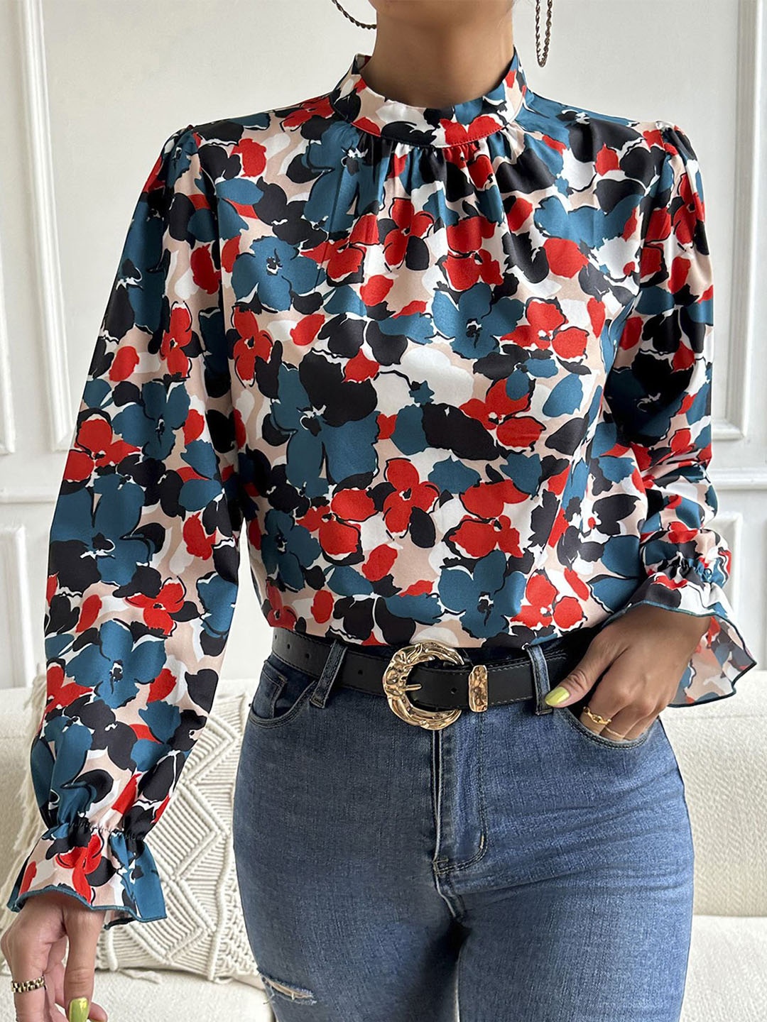 

StyleCast x Revolte Women Floral Printed Halter Neck Top, Multi