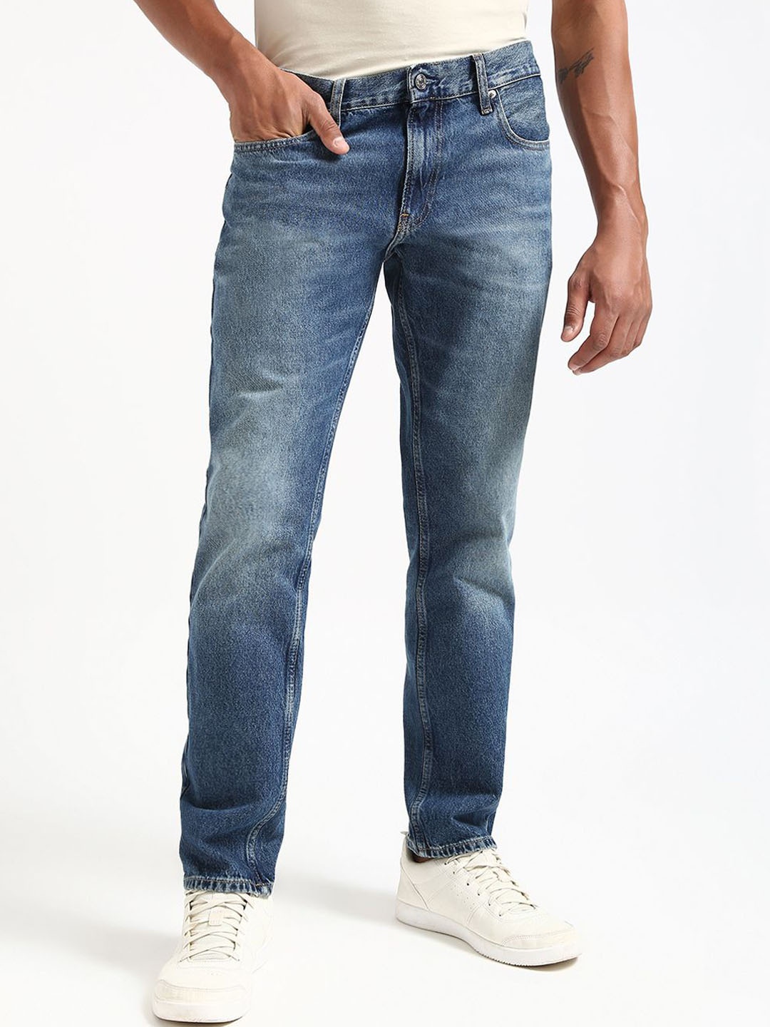 

Calvin Klein Jeans Men Slim Fit Light Fade Jeans, Blue