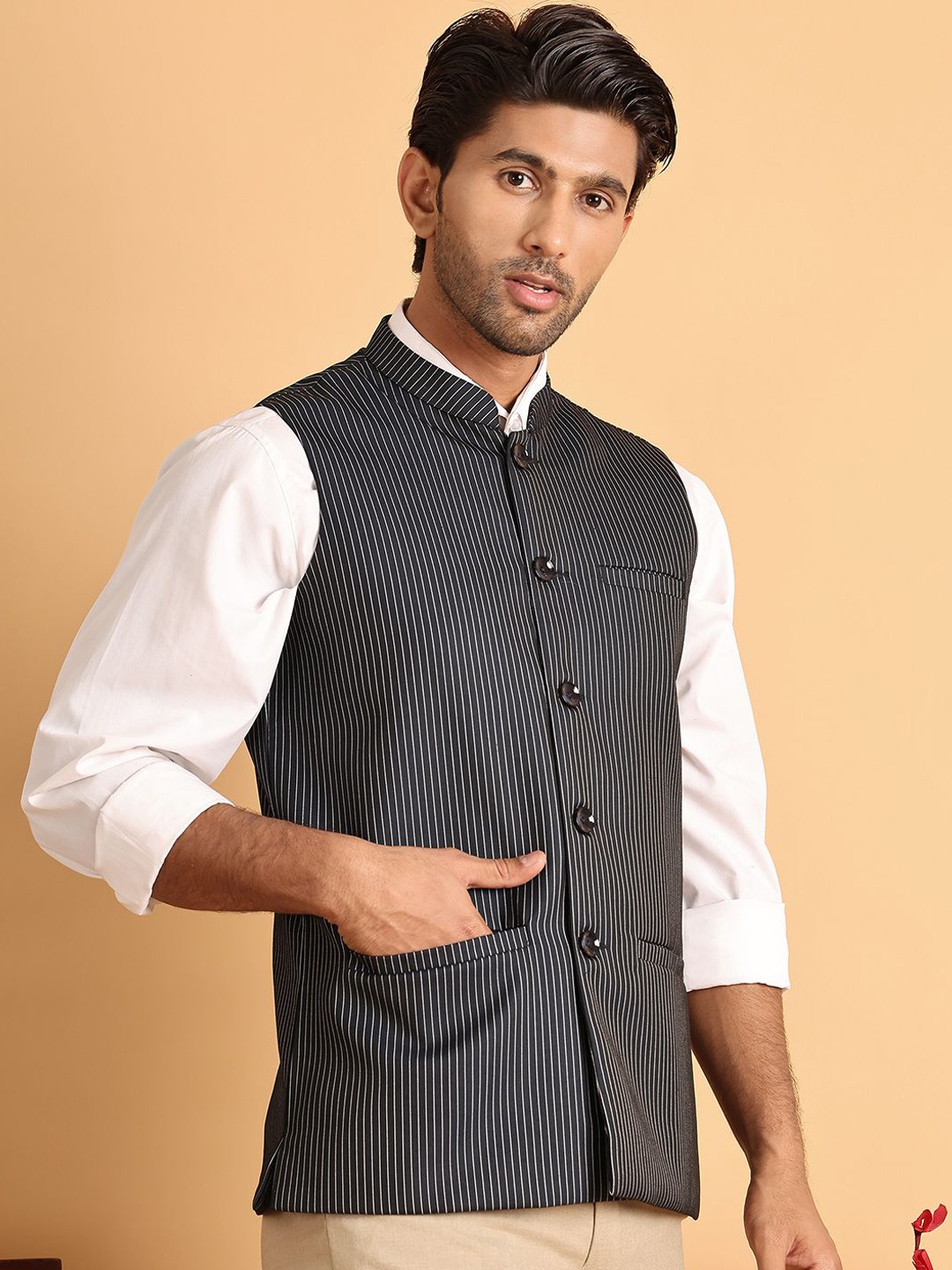

Jompers Men Striped Woven Nehru Jacket, Navy blue