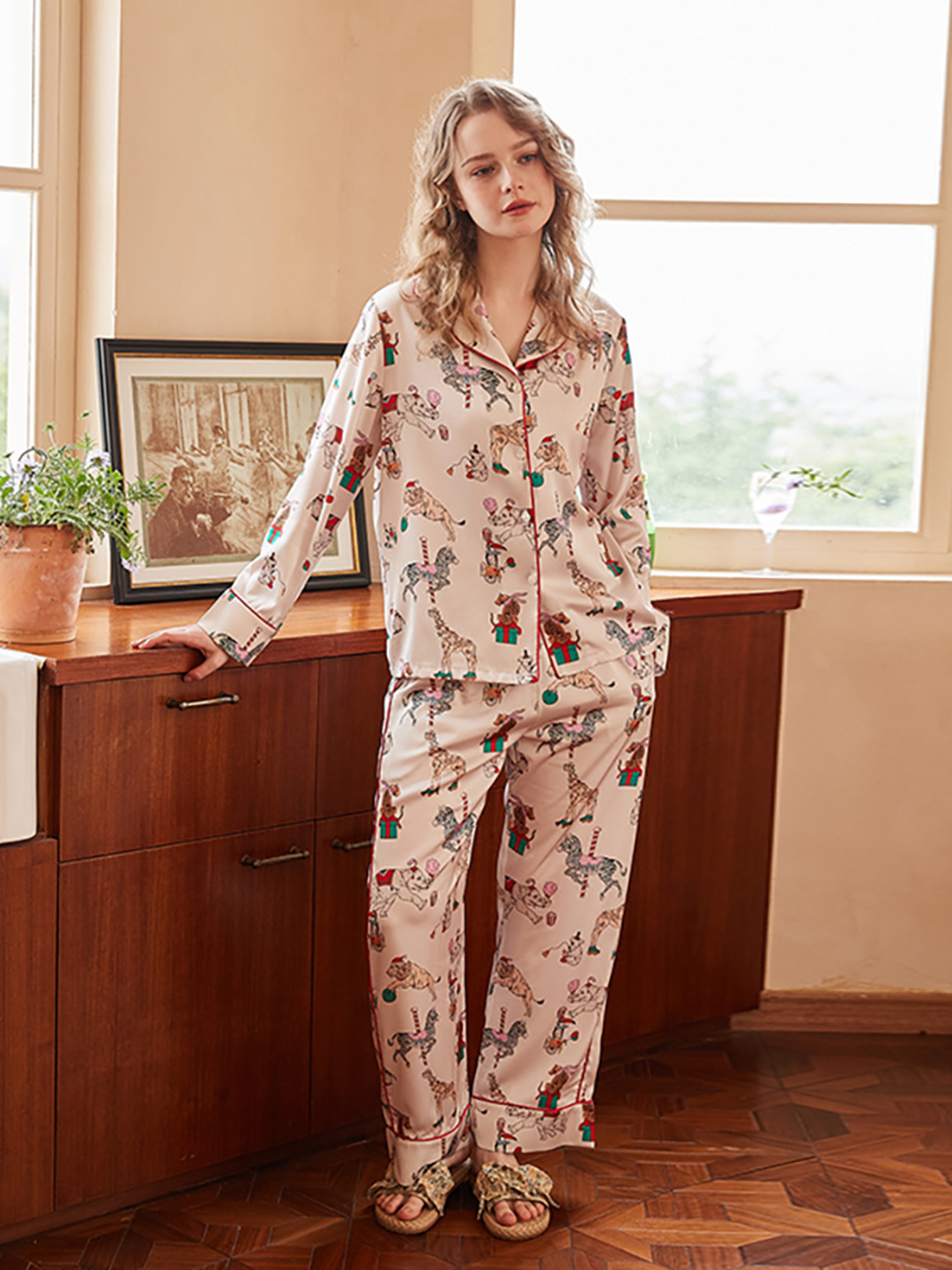 

JC Collection Women Printed Lapel Collar Night suit, Beige
