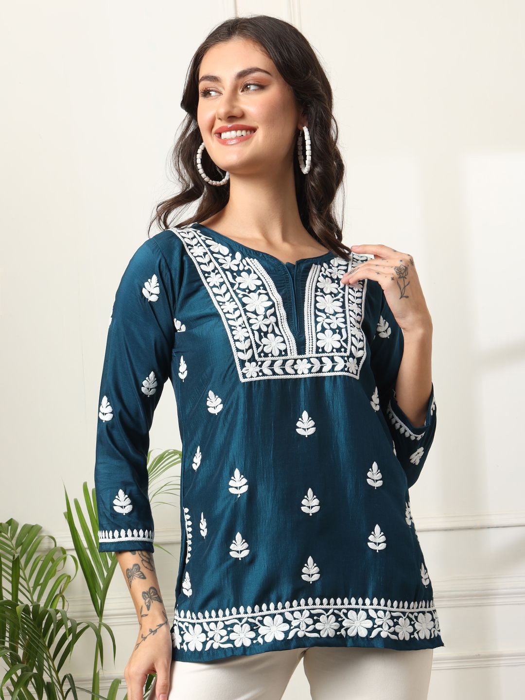 

FORKEY Women Ethnic Motifs Embroidered Chikankari Chikankari Kurti, Teal