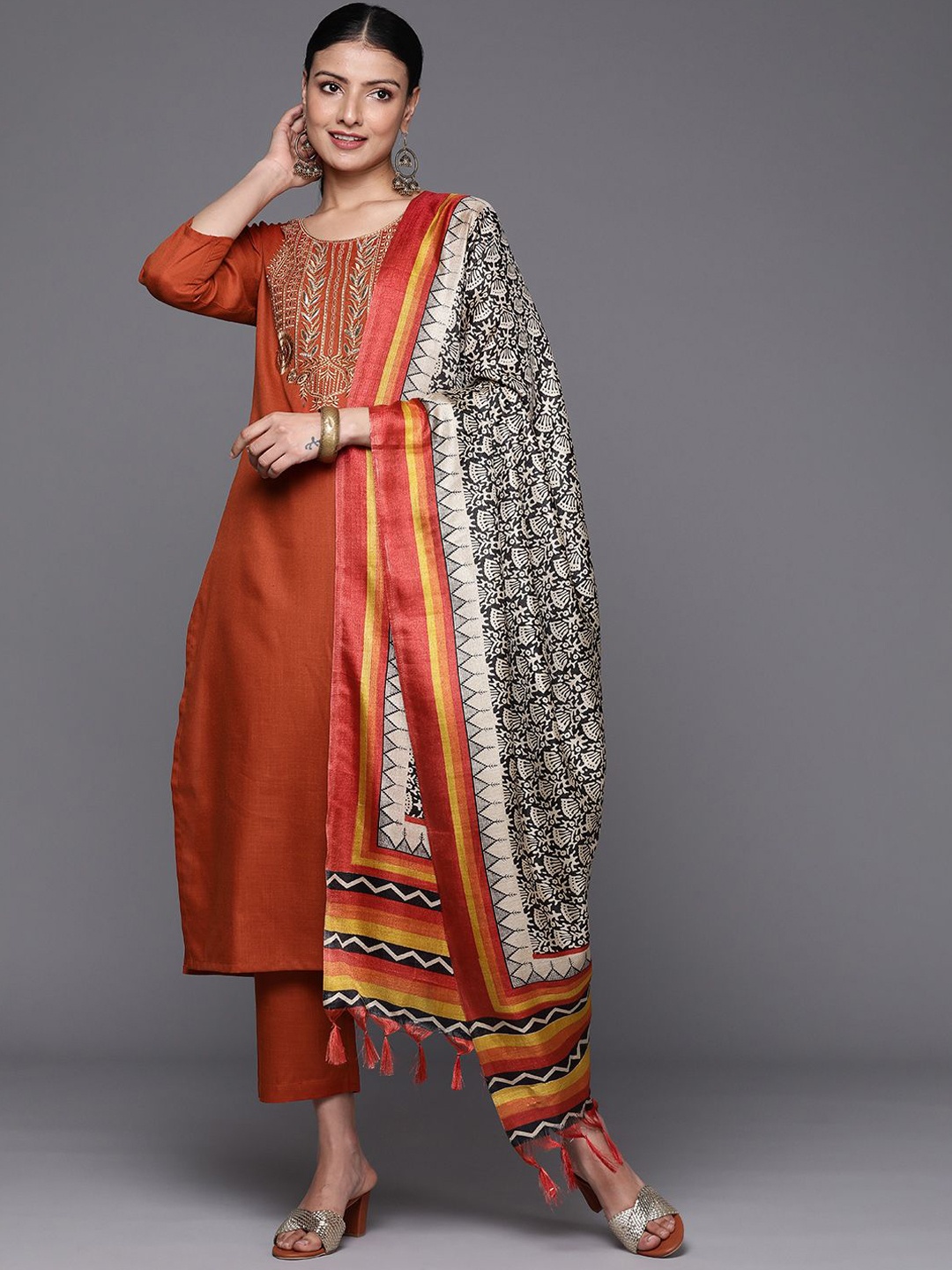 

KALINI Women Floral Embroidered Regular Gotta Patti Kurta with Trousers & With Dupatta, Rust