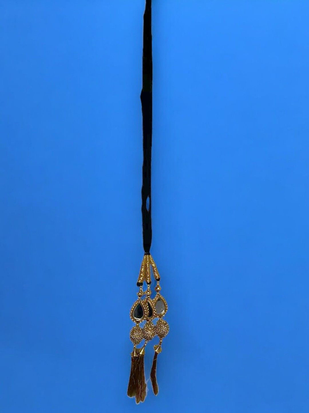 

VAGHBHATT Women Hair Accessory Set, Gold