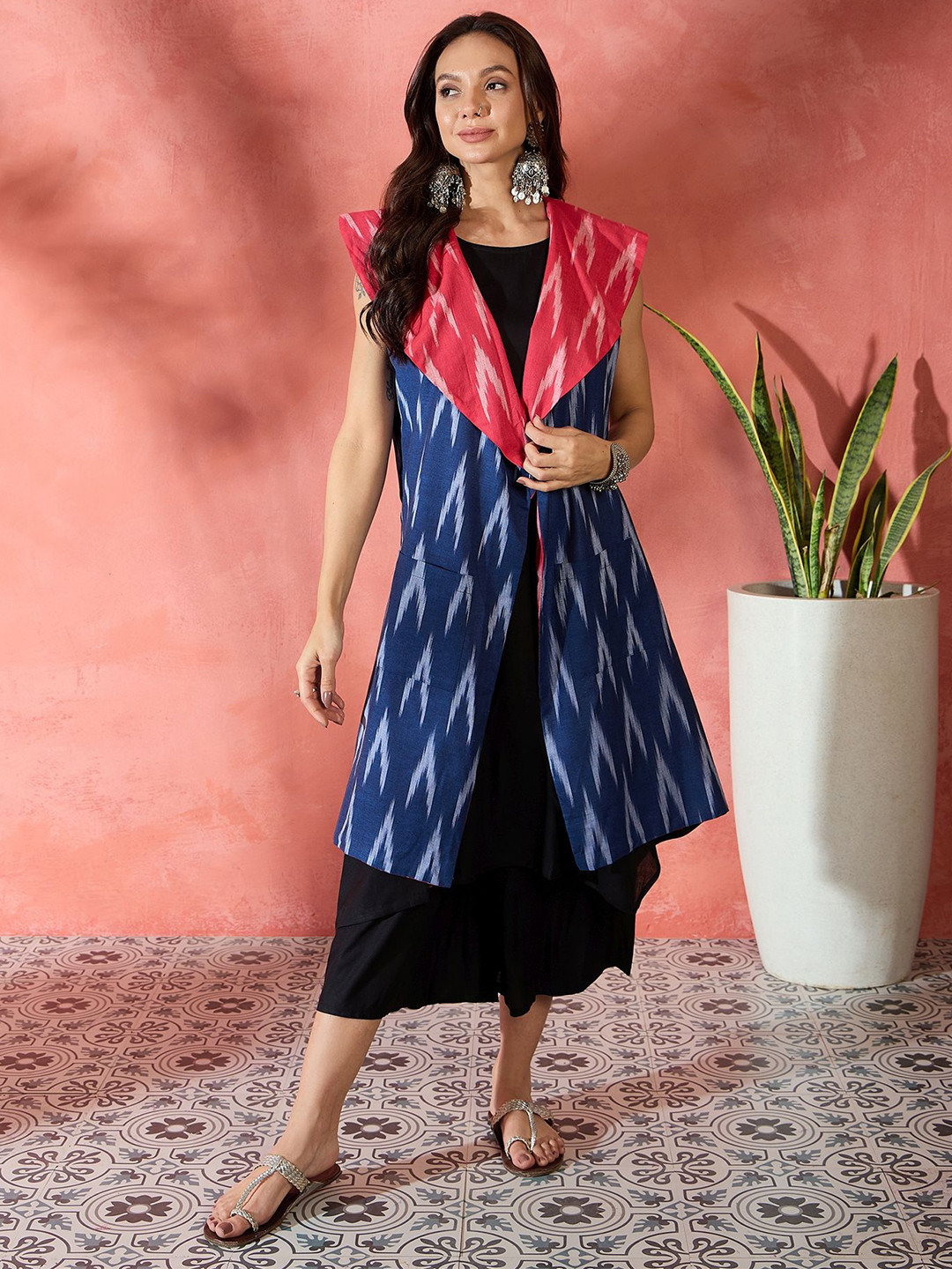 

InWeave Women Printed Longline Shrug, Red