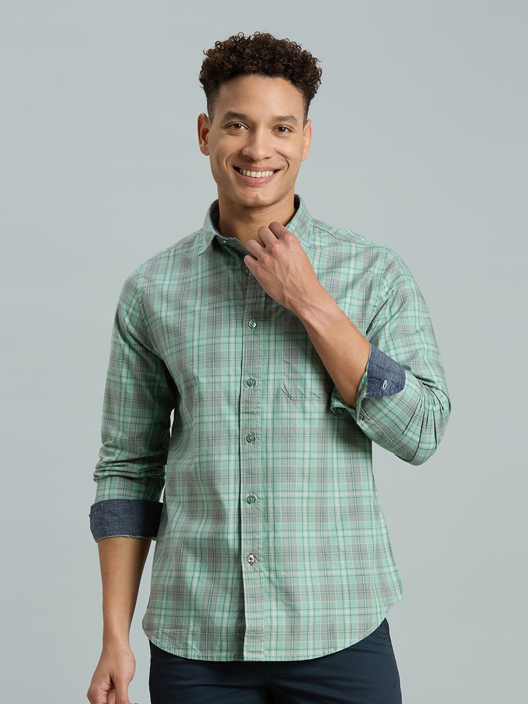 

Reid & Taylor Men Slim Fit Tartan Checks Opaque Checked Casual Shirt, Grey
