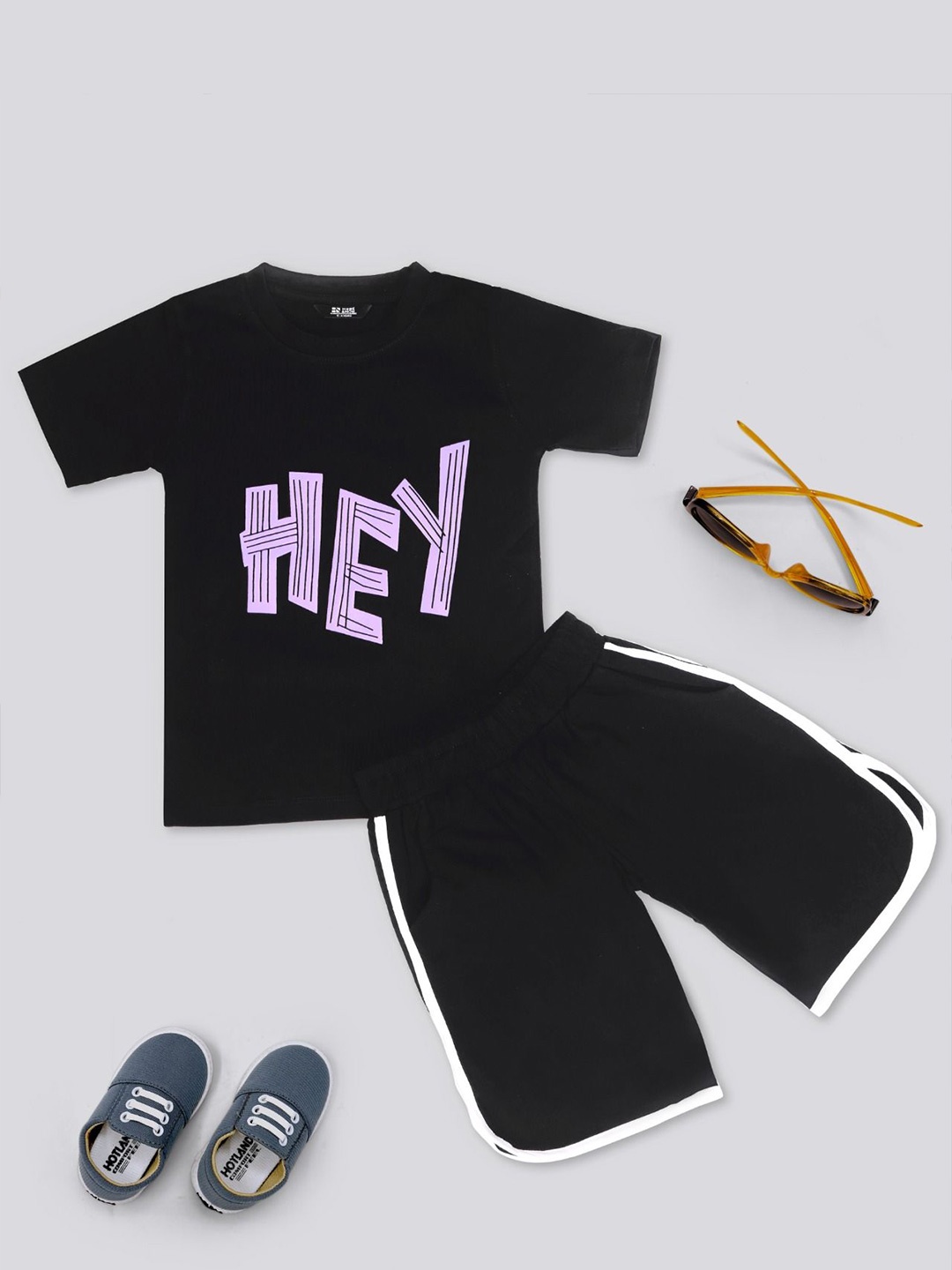 

HERE&NOW Girls Printed T-shirt with Shorts, Black