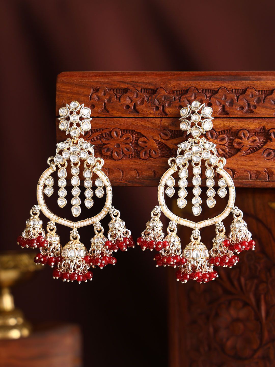 

Priyaasi Gold-Plated Kundan Stone Studded & Pearls Beaded Contemporary Chandbalis