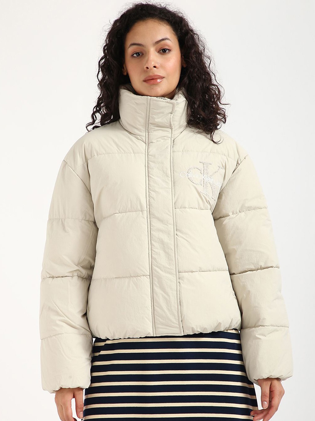 

Calvin Klein Jeans Women Puffer Jacket, Beige