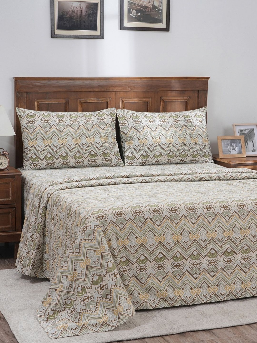 

MASPAR Green & Brown Printed Single Bedsheet With Pillow Case-1.52 m x 2.24 m