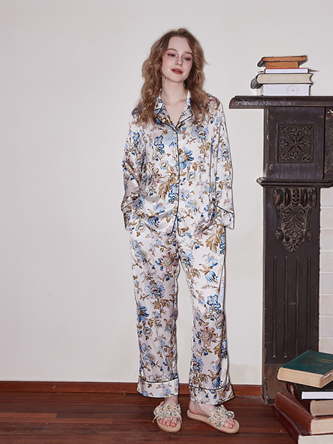 

JC Collection Women Printed Long Sleeves Night suit, Beige