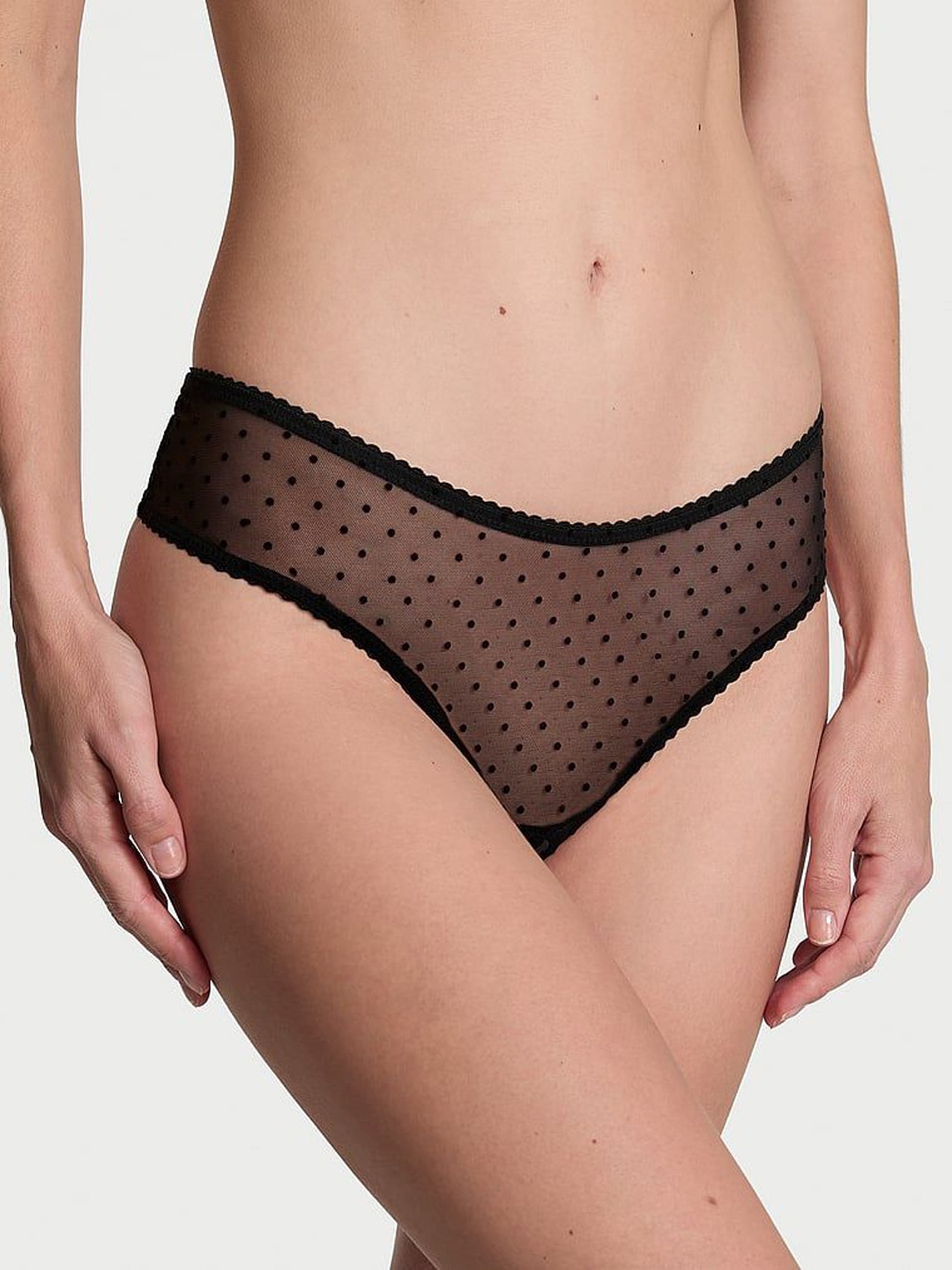 

Victoria's Secret Women Self-Design Low-Rise Seamless Basic Briefs, Black