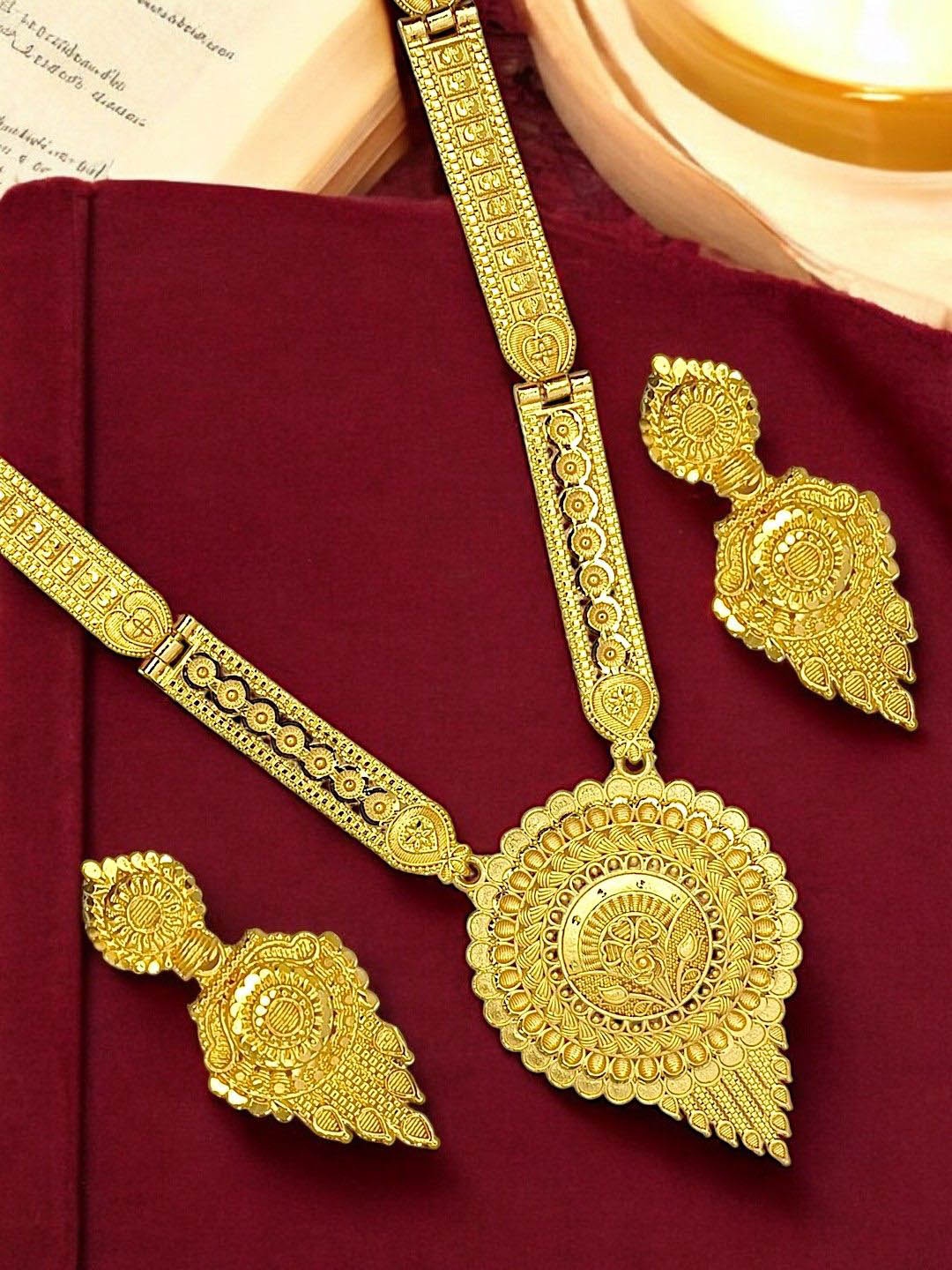 

FEMMIBELLA Gold-Plated Round Shape Long Haaram Jewellery Set