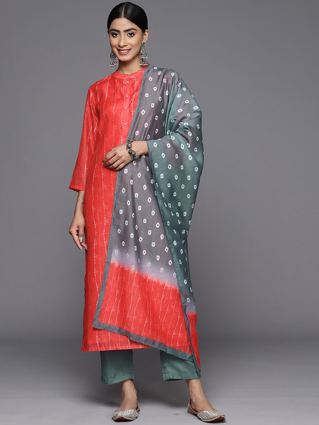 

KALINI Women Bandhani Printed Regular Kurta with Trousers & With Dupatta, Red