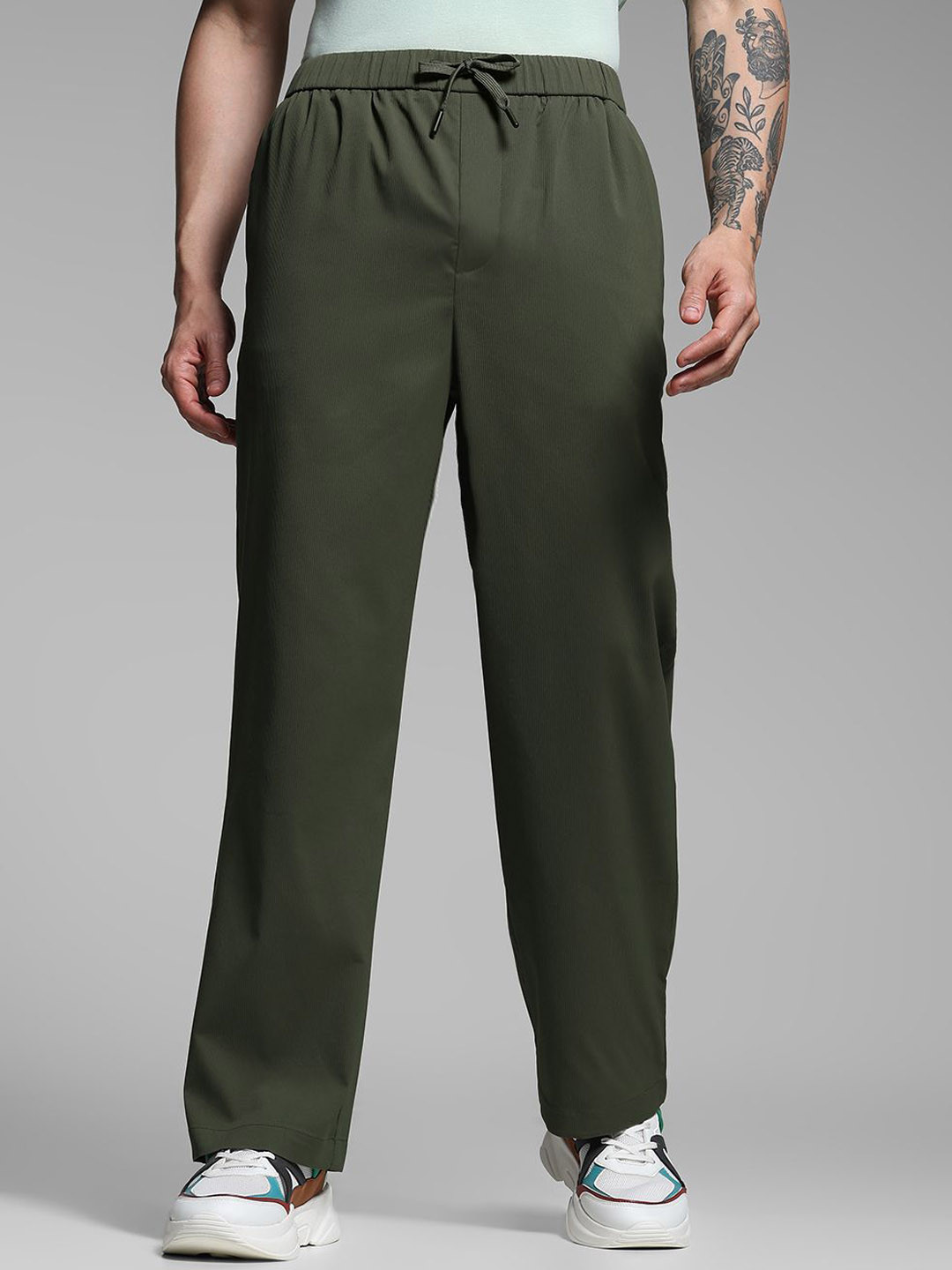 

Jack & Jones Men Loose Fit Mid-Rise Regular Trousers, Green